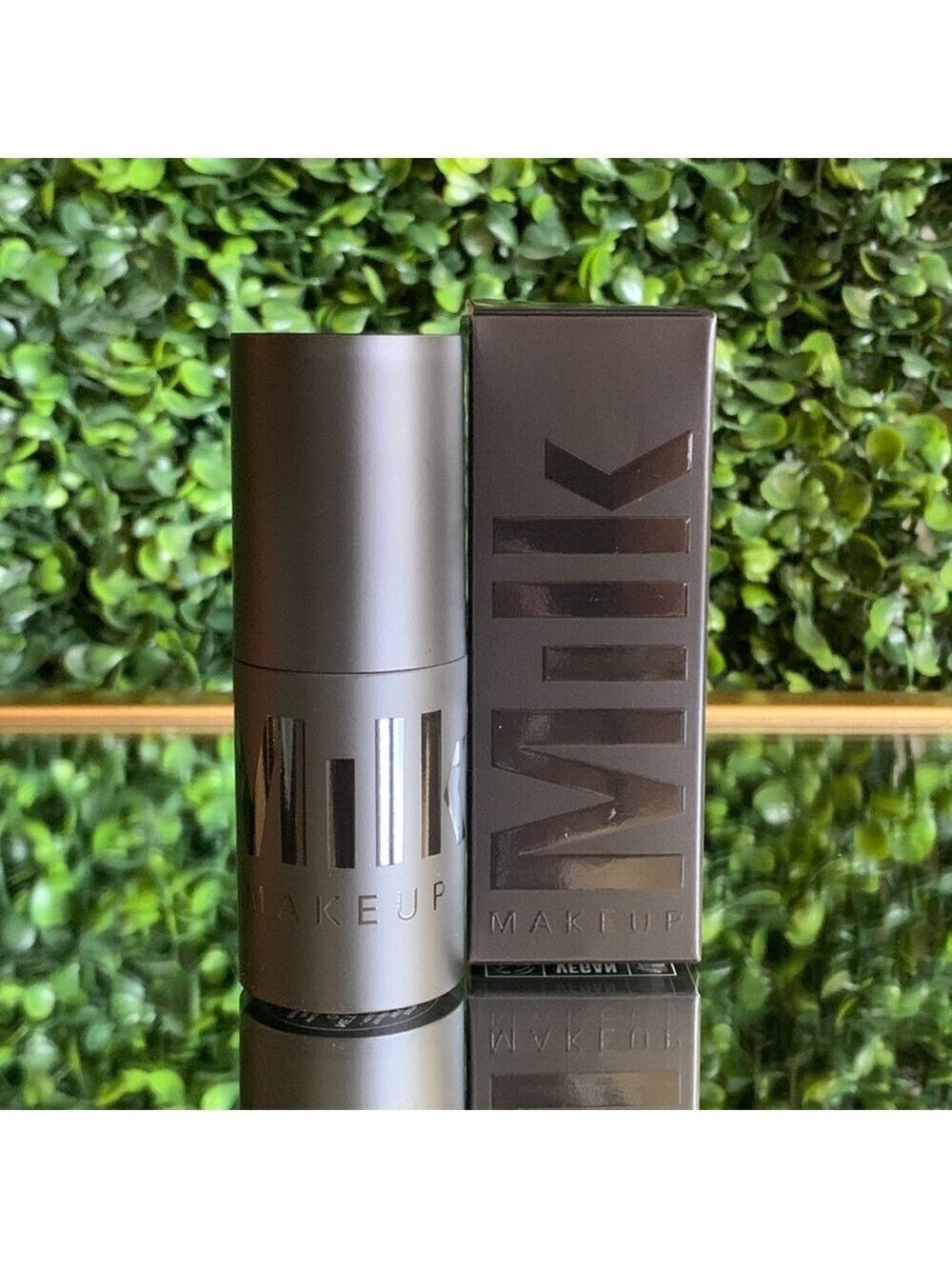 MILK MAKEUP Pore Eclipse Mattifying + Blurring Primer Stick | NEW